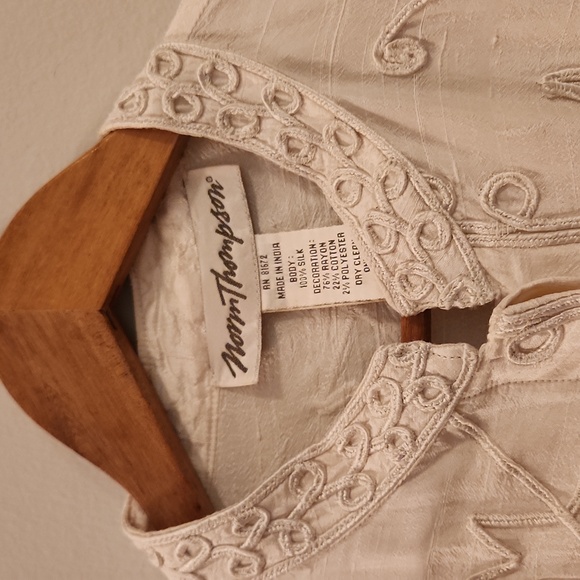 Norm Thompson Women's Embroidered Ivory Silk Jzacket XL - Picture 2 of 5